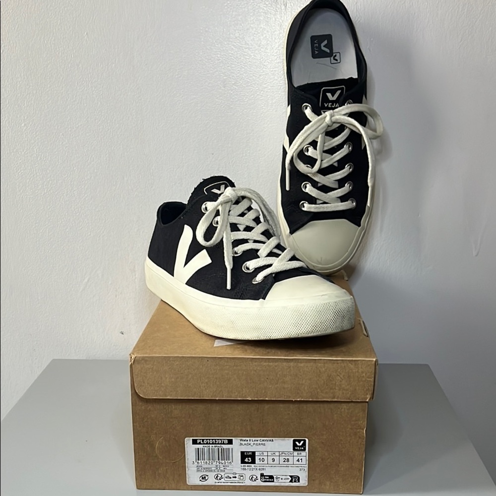 Veja Wata II Low Canvas Black and Cream Sneakers
